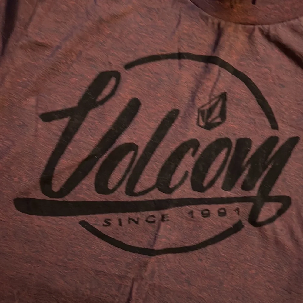Volcom - Picture 3 of 4